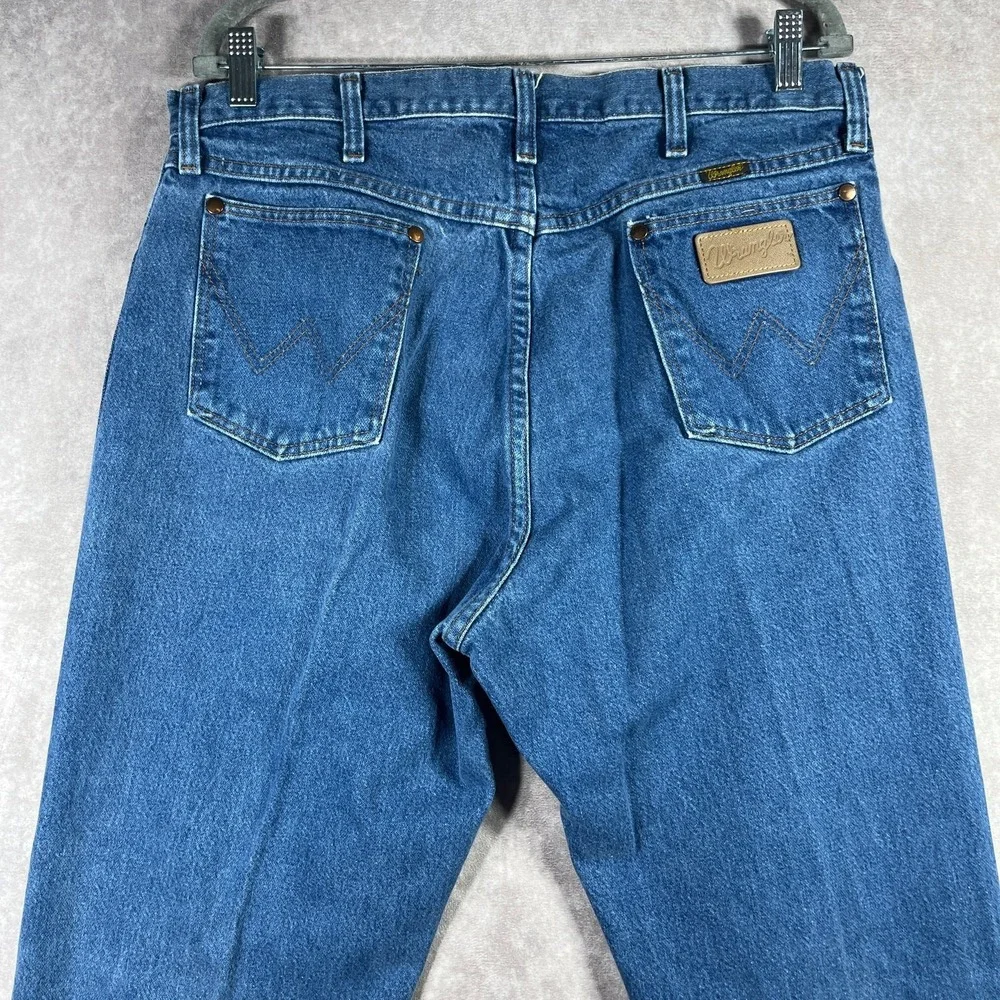 Wrangler Cowboy Cut Jeans Men Size‎ 36X30 Medium Wash Straight 13MWZPW Cowboy